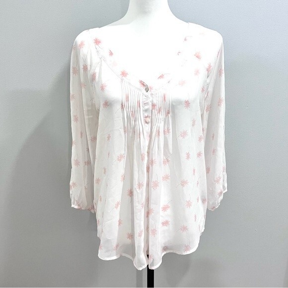 Lauren Conrad white and pink blush pintuck pleated top size small - Picture 2 of 7